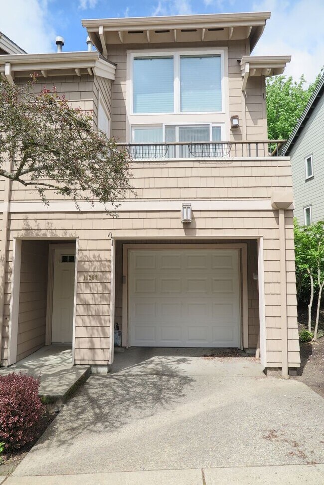 Photo - Discover easy living at Forest Heights 2b/2ba Townhome!