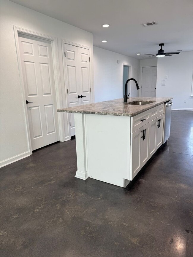 Photo - Attention to Detail Sets this 3/2 Rental Apart in Wakulla