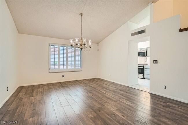 Photo - 1779 Yellowwood Dr