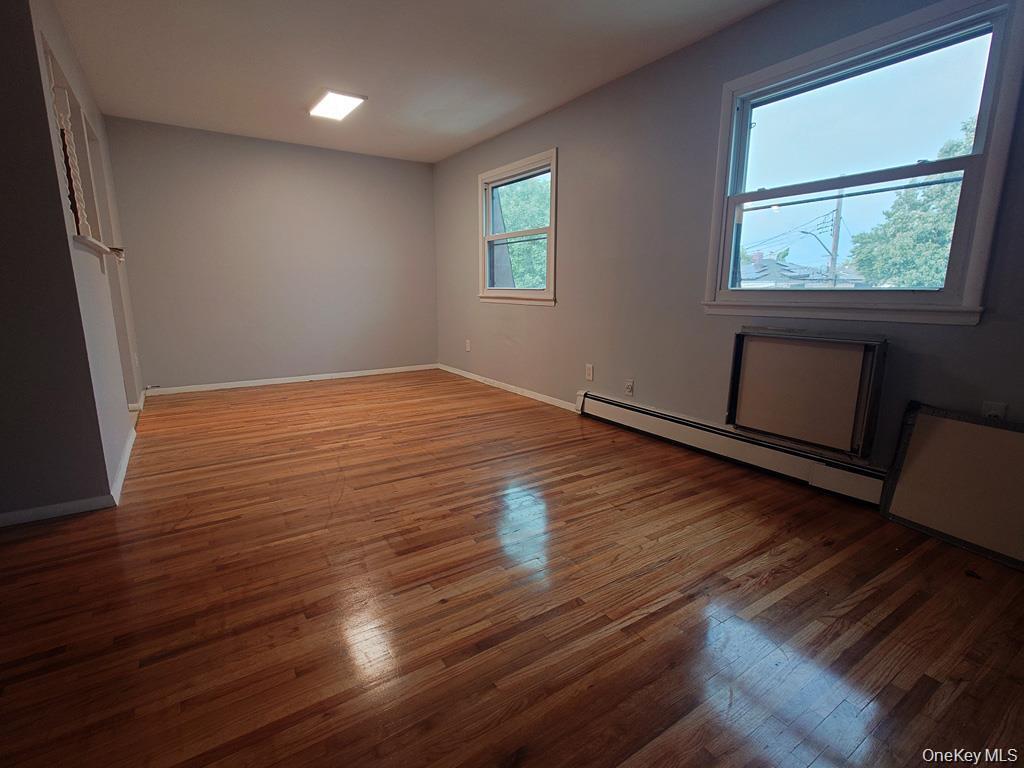 Photo - 256-20 Craft Ave