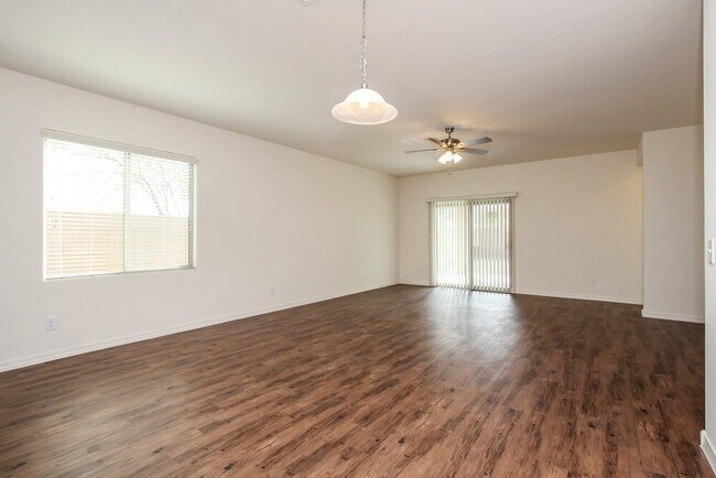 Photo - 4116 S 81st Dr