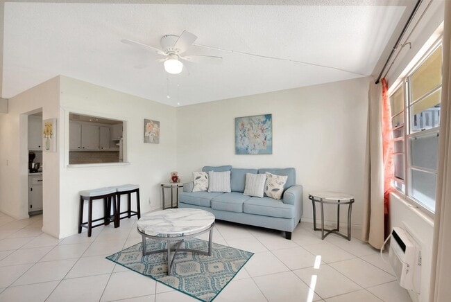 Photo - 176 Dorset E