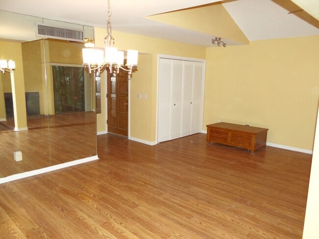Photo - 2bed / 2ba condo - Price Reduced