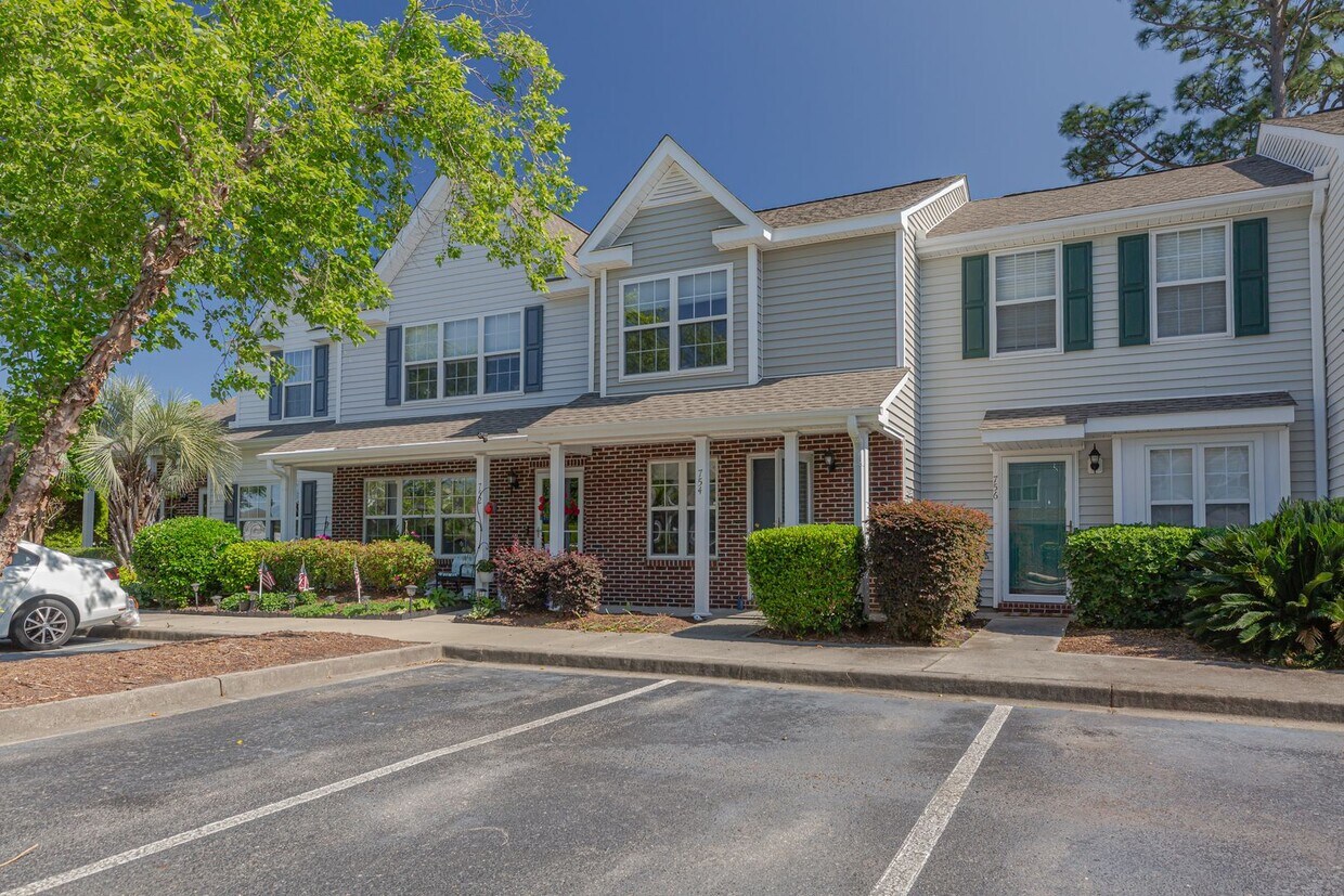 Photo - 754 Aspen Drive - Windsor Gate @ Market Common