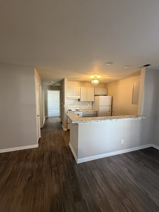 Photo - 15 Hamiltons Bay Ct