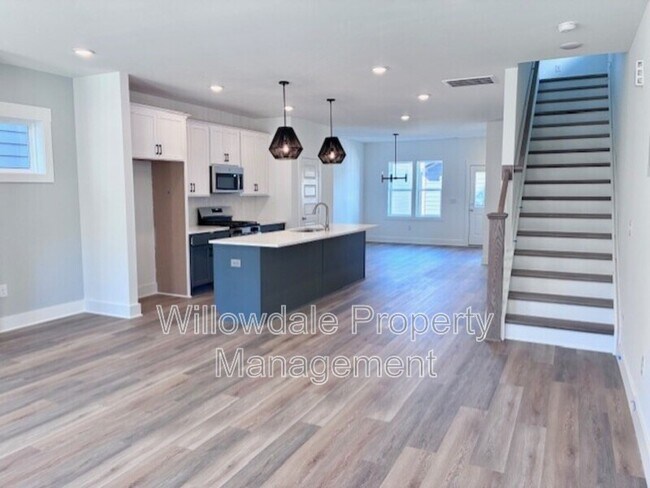 Photo - 565 Folk Song Wy