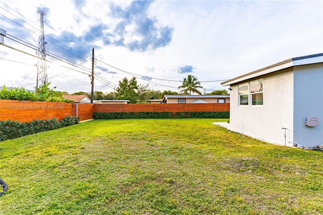 Photo - 6860 SW 37th St