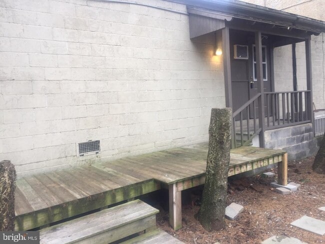 Photo - 14 N Walnut St Unit C