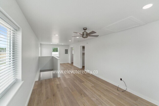 Photo - 20 N Urbana Ave