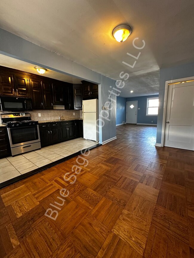 Beautiful 3 Bedroom 1 Bath in Upper Darby - Beautiful 3 Bedroom 1 Bath in Upper Darby House