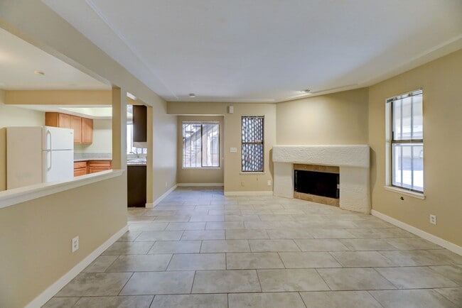 Photo - 2125 Sun Ave Unit B
