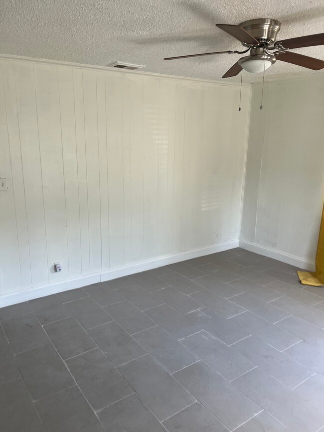 Photo - 1365 Creel St