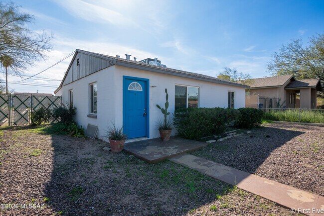 416 E Linden St