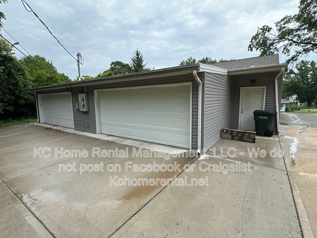 Photo - 1127 Sherman Ave