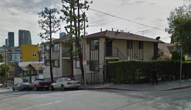 Building Photo - 402 S Bonnie Brae St Rental