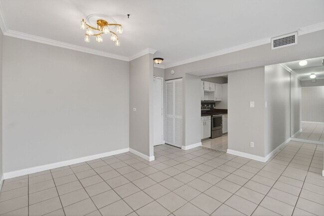 Photo - Stunning Condo With Exclusive Bay Views!