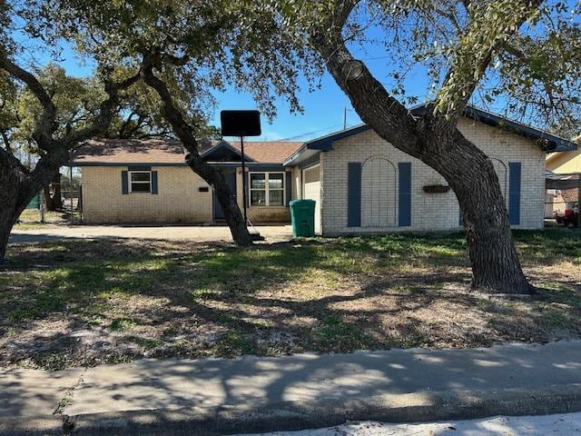 Building Photo - 1307 W Palm Dr