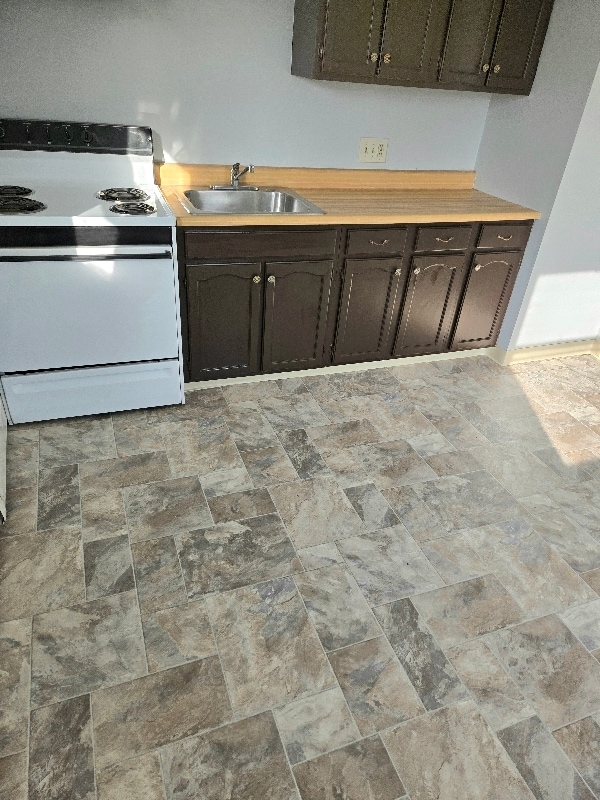 Photo - 270 Washington Blvd Unidad 4