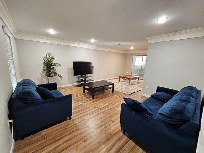 Photo - 19403 Youngtree Cir