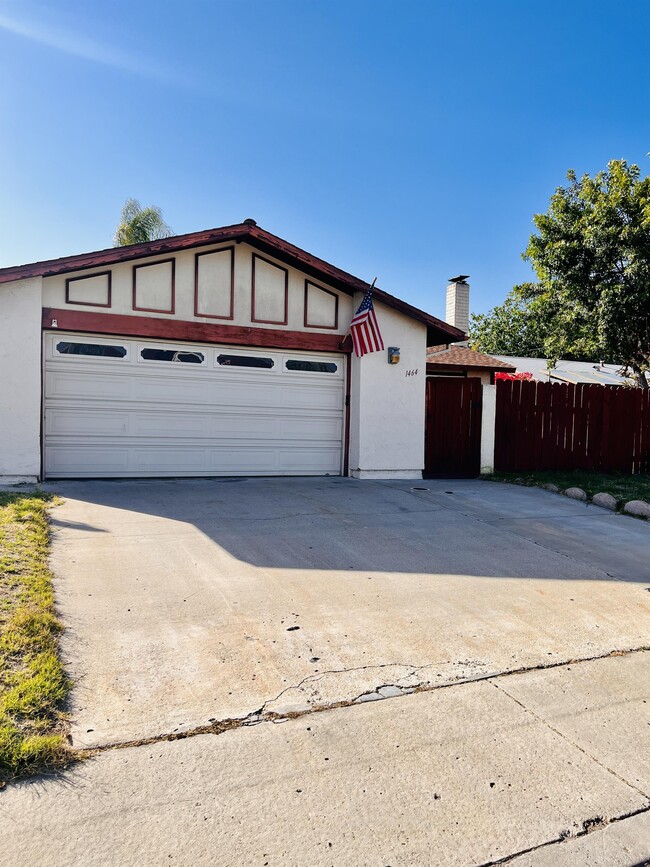 Photo - 1464 Larwood Rd Casa