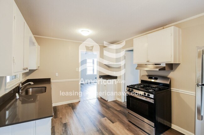 Photo - 101 Briardale Ave