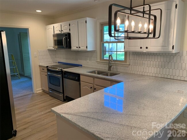 Building Photo - 16518 Greenfarm Rd