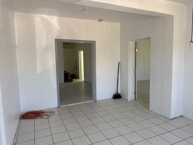 Photo - 3217 Diaz St