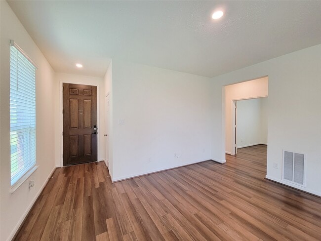 Building Photo - 20888 Sheffield Pk Dr
