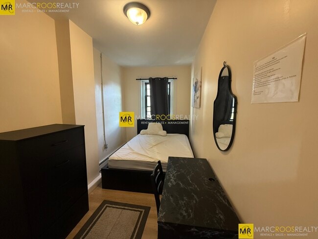 Photo - 871 Harrison Ave Unit 2