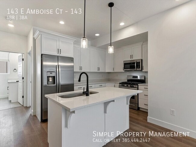 Building Photo - 143 Amboise Ct Unit 143