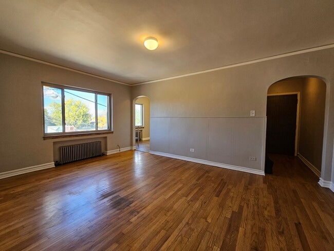 Photo - Lovely One Bedroom Apartment - Conveniently Located! Unit 2835 Colorado Blvd Apt 07