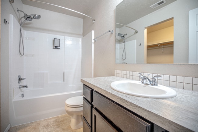 Photo - 13509 Palm Beach Dr