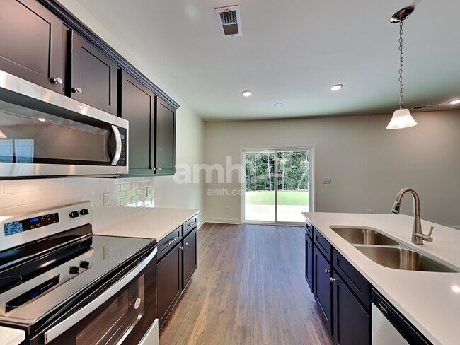 Photo - 180 Pecan Dr