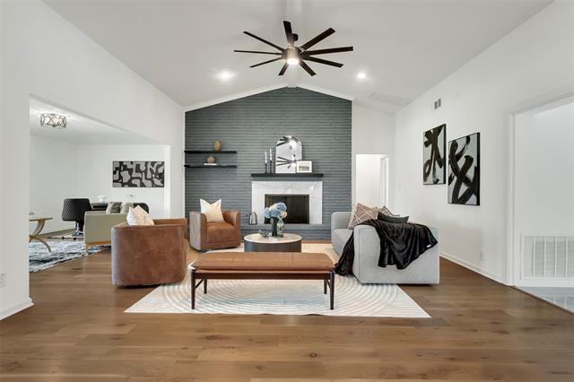 Photo - 6910 Midcrest Dr