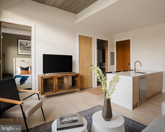 Photo - 313 Race St Unit 404