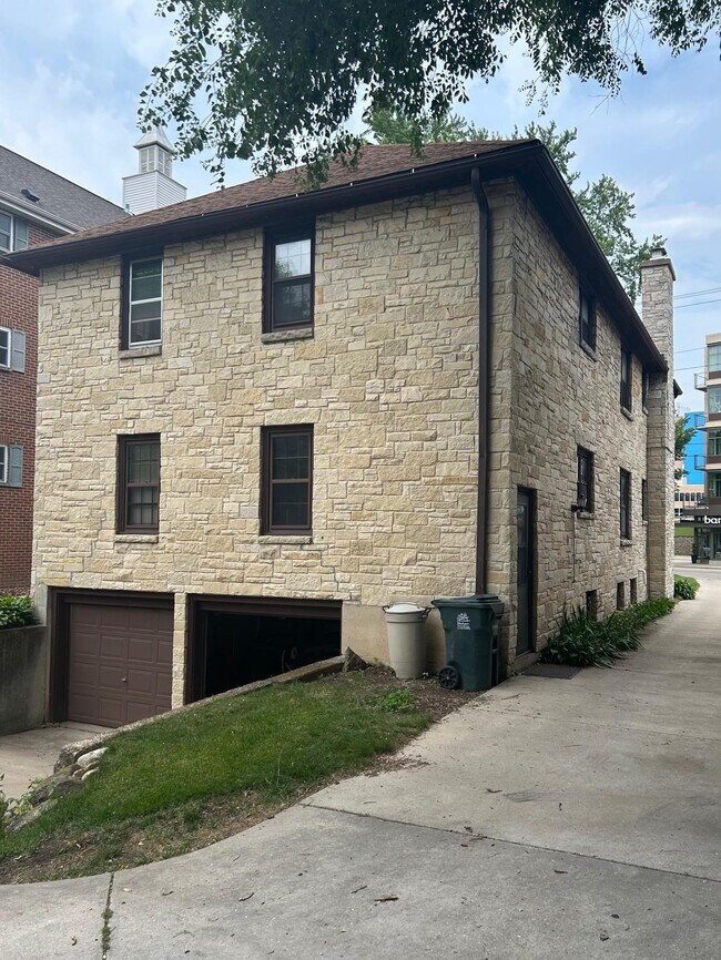 Photo - 2551 University Ave Unit 2