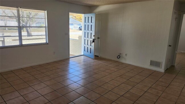 Photo - 957 Wilmington Dr