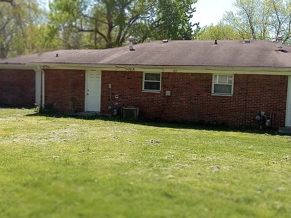 Photo - 5652 E 19th St Unit 2