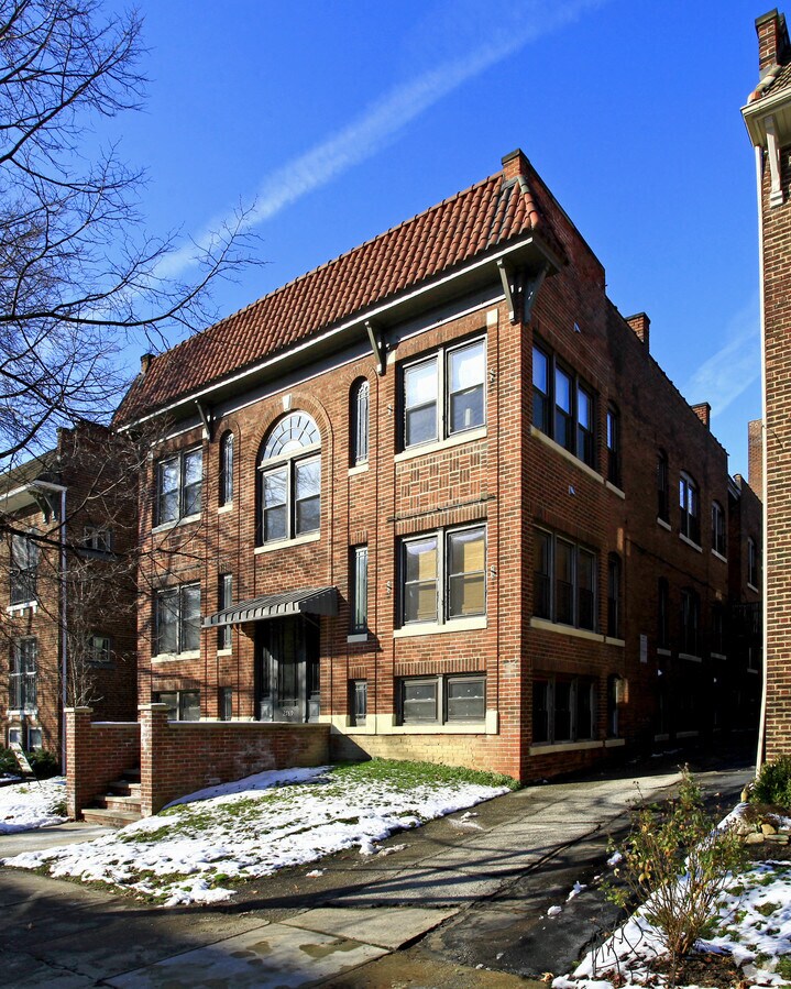 Photo - 2769 Hampshire Rd