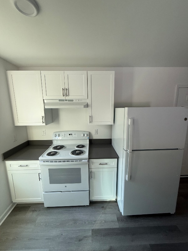 Photo - 190 Sheree Ln