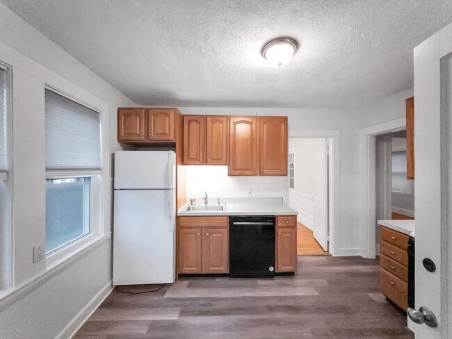 Photo - 21 Bradwood St Unit 1