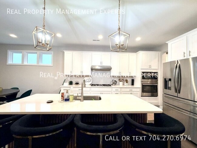 Photo - 194 Winterberry St