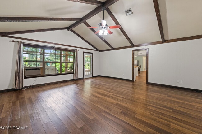 Photo - 140 Orangewood Dr