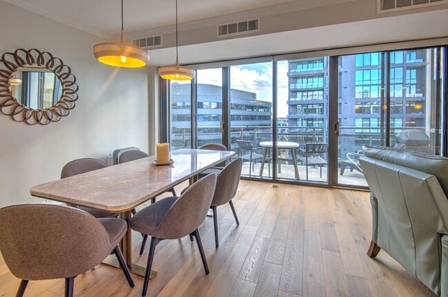 Photo - 1530 Key Blvd