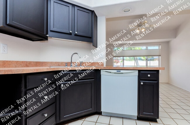 Photo - 200 S Bonanza Ave