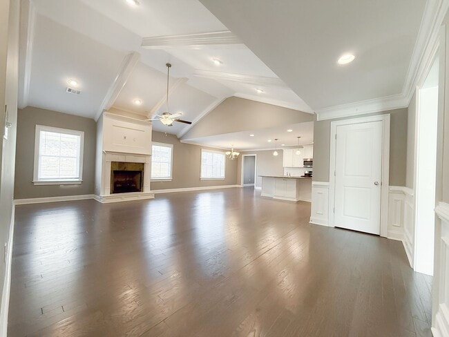 Photo - 121 Quail Run Ave