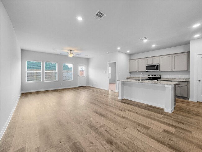 Photo - 10750 Red Flagstone Dr