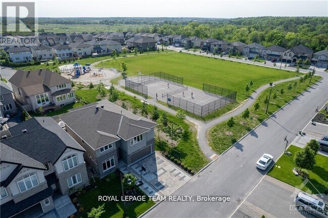 Photo - 512 Breccia Heights
