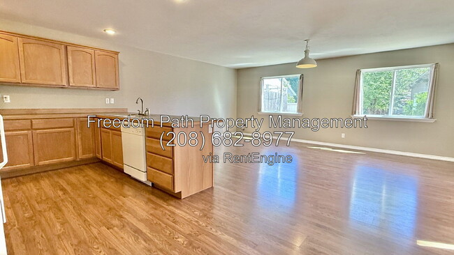 Photo - 2918 N Boyer Ave
