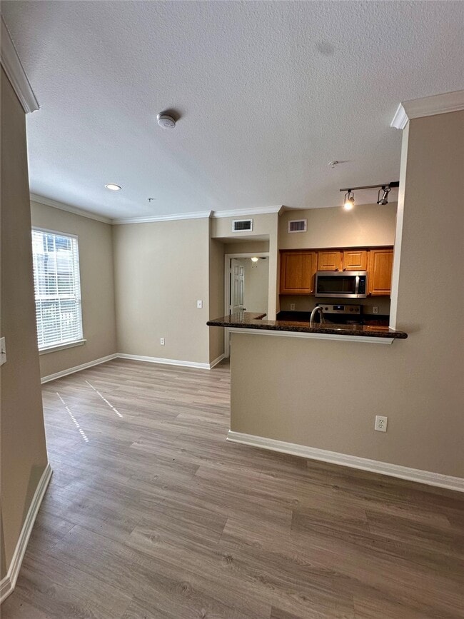 Photo - 2303 Louisiana St